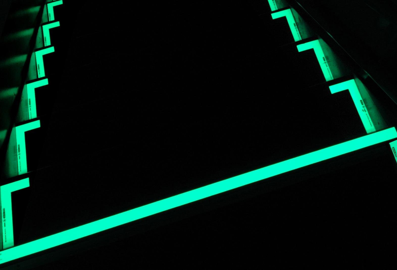 JALITE Stair Side Edge Markers - AAA Rigid PVC L-Shaped Right Marker - JAD