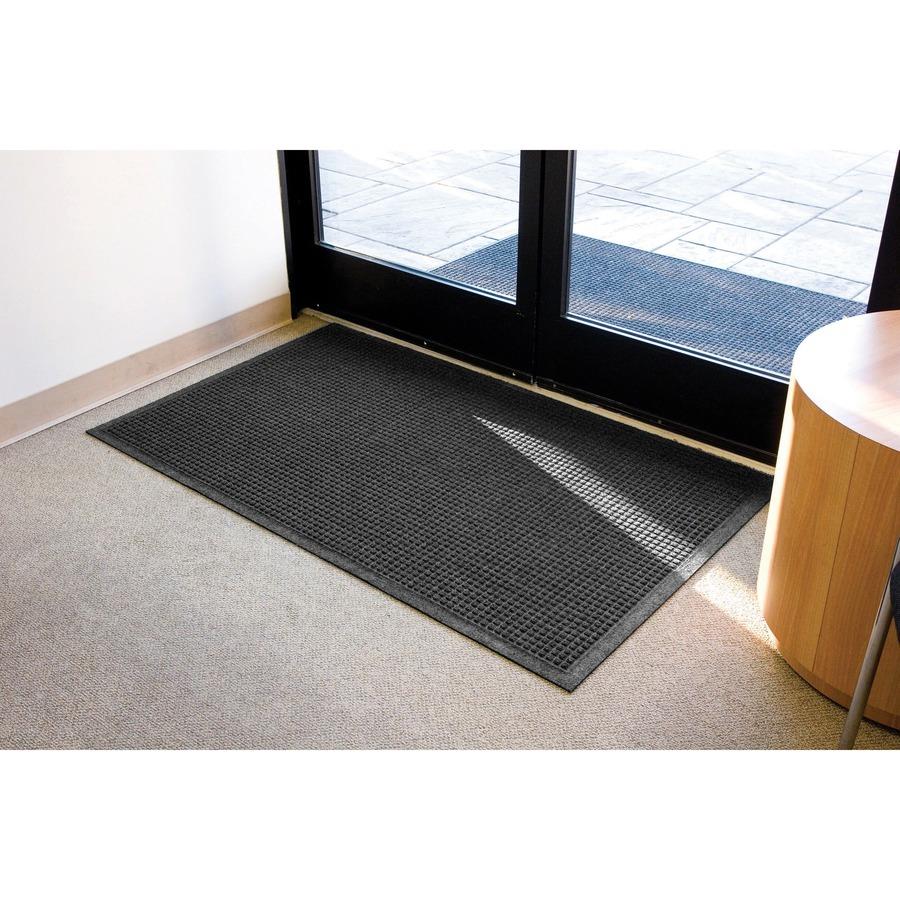 WaterGuard Indoor/Outdoor Mat | Guardian Flooring Protection